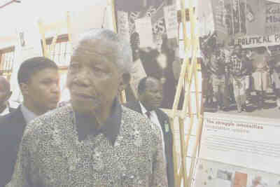 Mandela dedicates his museum